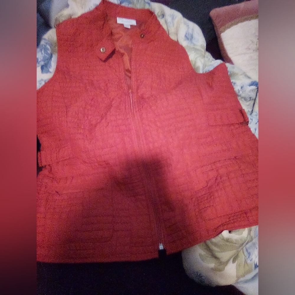 Woman's vests